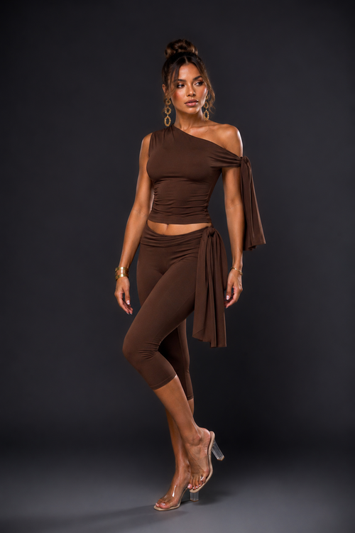 Ensemble asymétrique à nouer et pantacourt