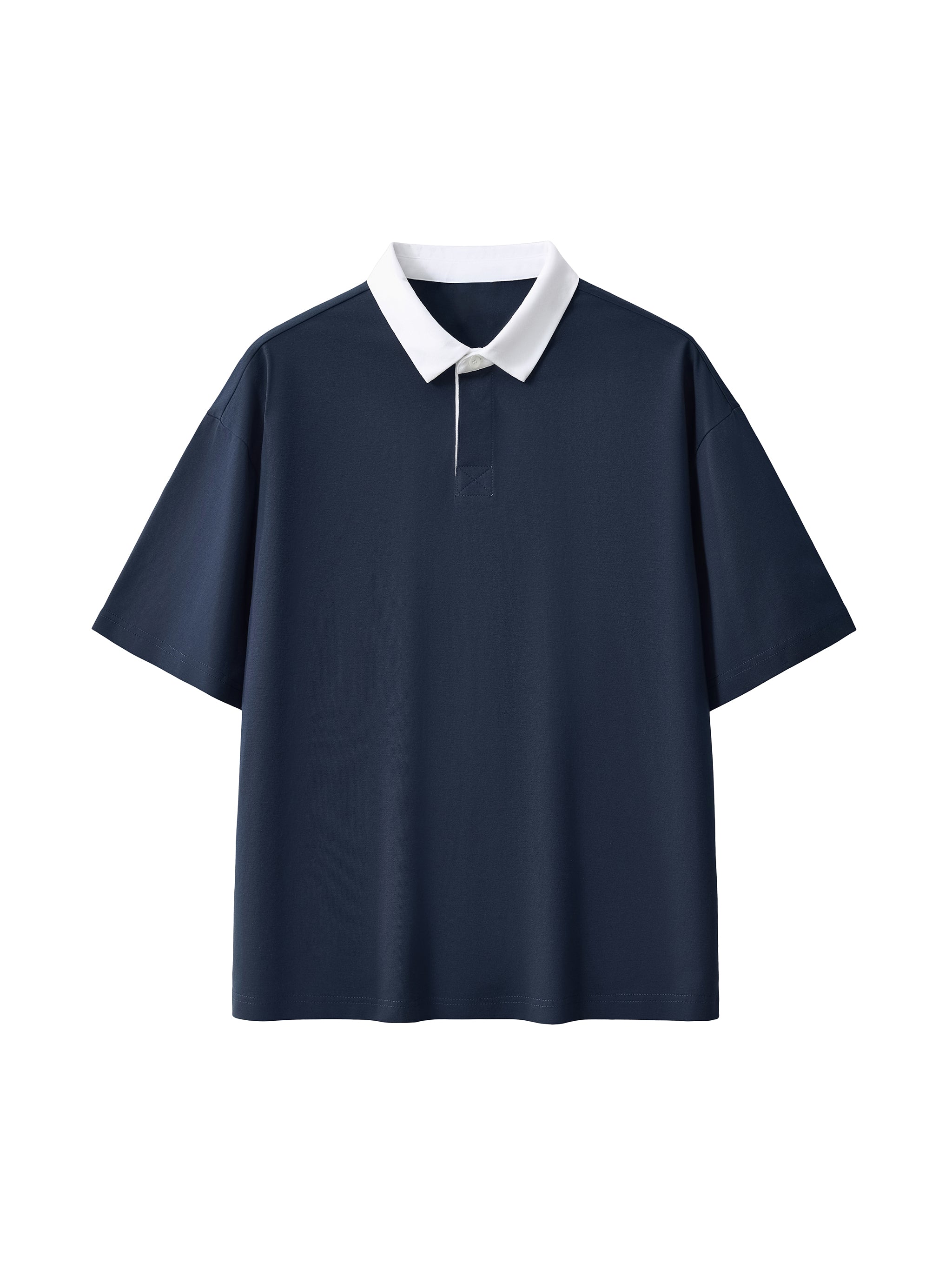 Polo à col contrasté : style preppy chic